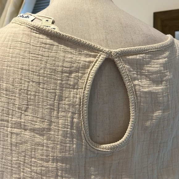 Max Studio M  nwt Women's Cream Sleeveless Top - Picture 2 of 2